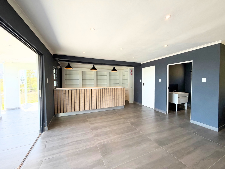To Let Commercial Property for Rent in Bainskloof Western Cape